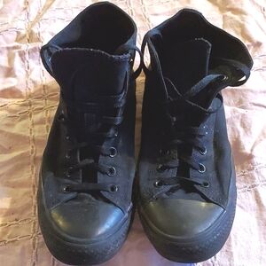 Converse Black Hightops Men's 10